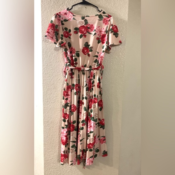 PINK ROSE DRESS - Picture 2 of 3